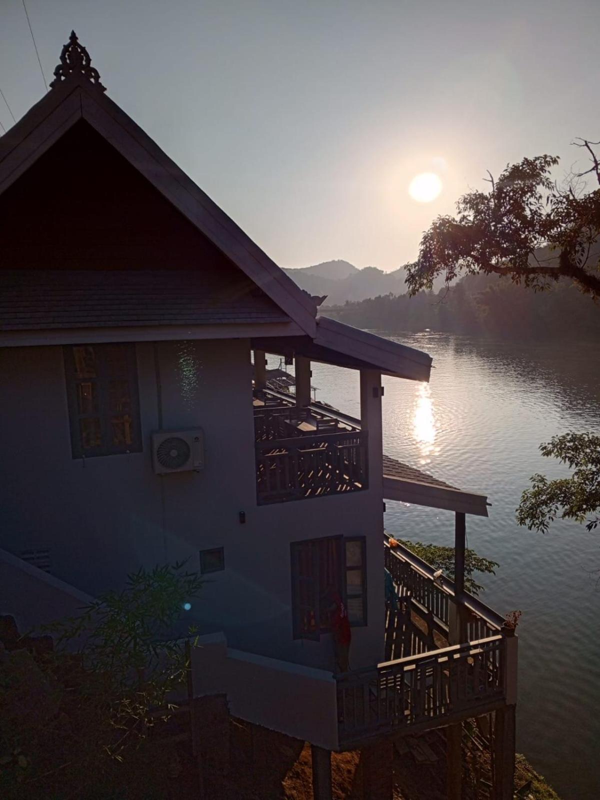 Dokchampa River View Villa Nongkhiaw Exteriör bild